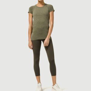 NWT Lululemon Swiftly Tech Short Sleeve 2.0, Sz 6, Army Green
